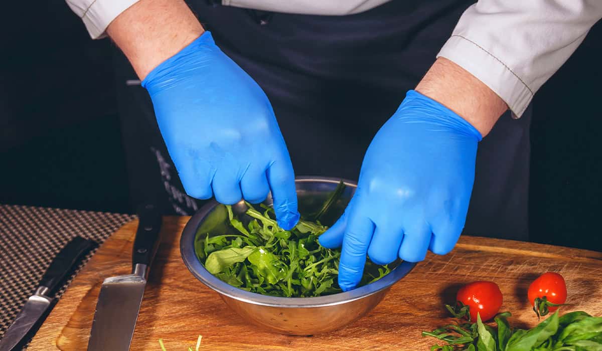 Cut resistant gloves