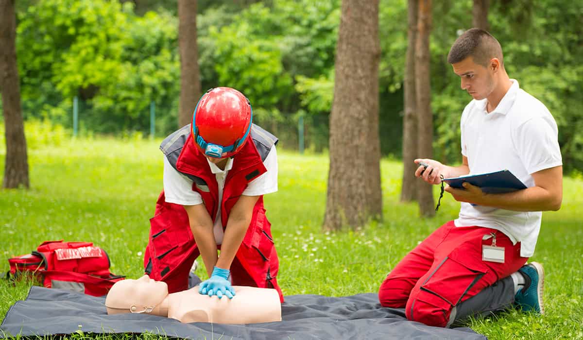 An image of CPR training outside