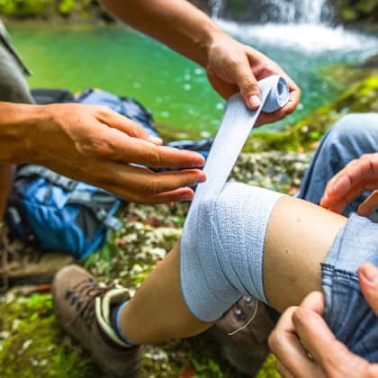 What Should Be Included in a Walking/Hiking First Aid Kit?